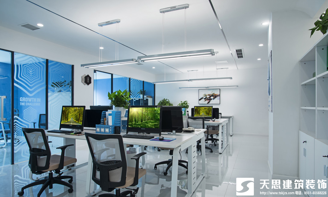 <a href=http://www.zluaqbt.cn/ target=_blank class=infotextkey>合肥辦公室裝修</a>時怎么選擇油漆不同辦公室設(shè)計風(fēng)格選擇不同分類的油漆